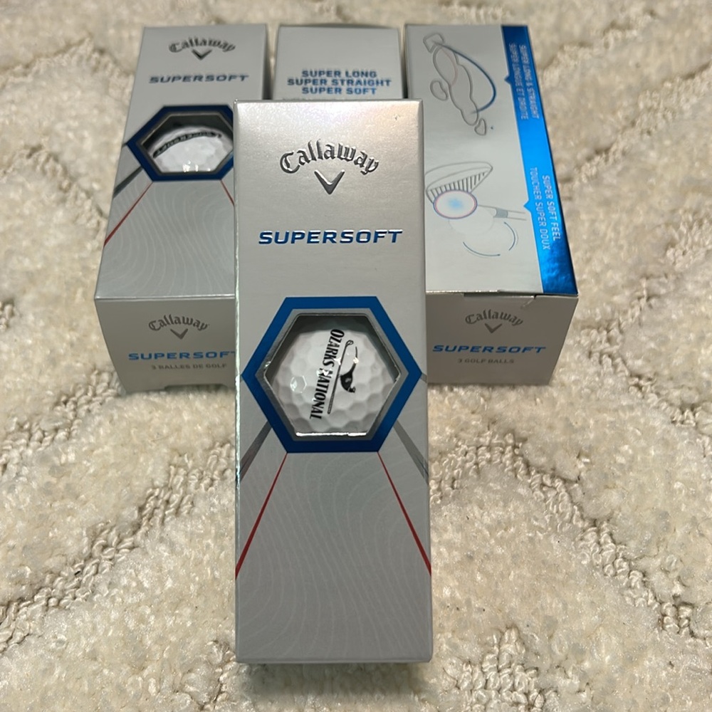12 NEW Callaway Supersoft golf balls. - Picture 3 of 3